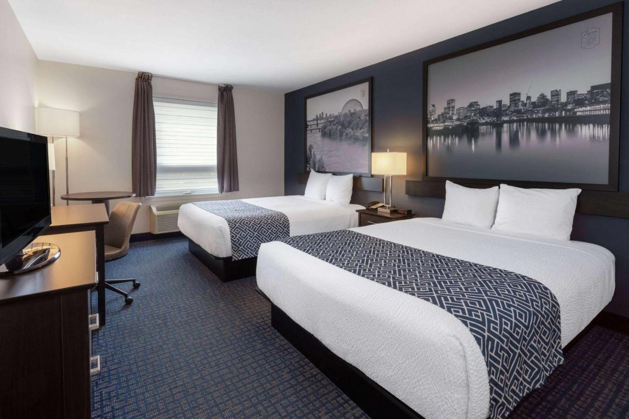 Super 8 By Wyndham Lachenaie/Terrebonne Ngoại thất bức ảnh