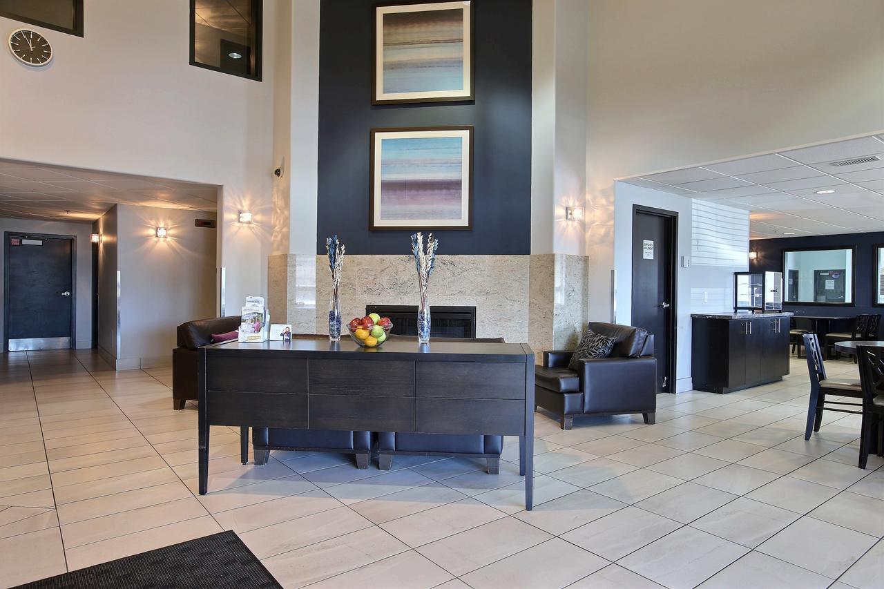 Super 8 By Wyndham Lachenaie/Terrebonne Ngoại thất bức ảnh